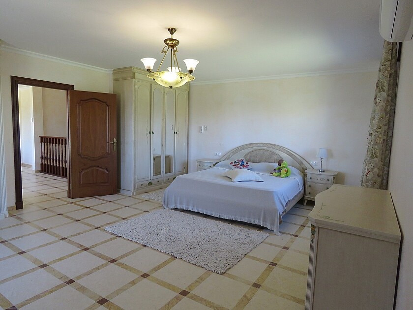 For sale - 7 Bedroom 7 Bathroom House - Detached Villa in Orihuela - Cabo Roig  - Alicante