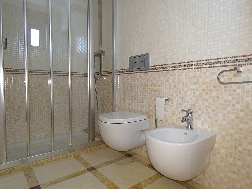 For sale - 7 Bedroom 7 Bathroom House - Detached Villa in Orihuela - Cabo Roig  - Alicante