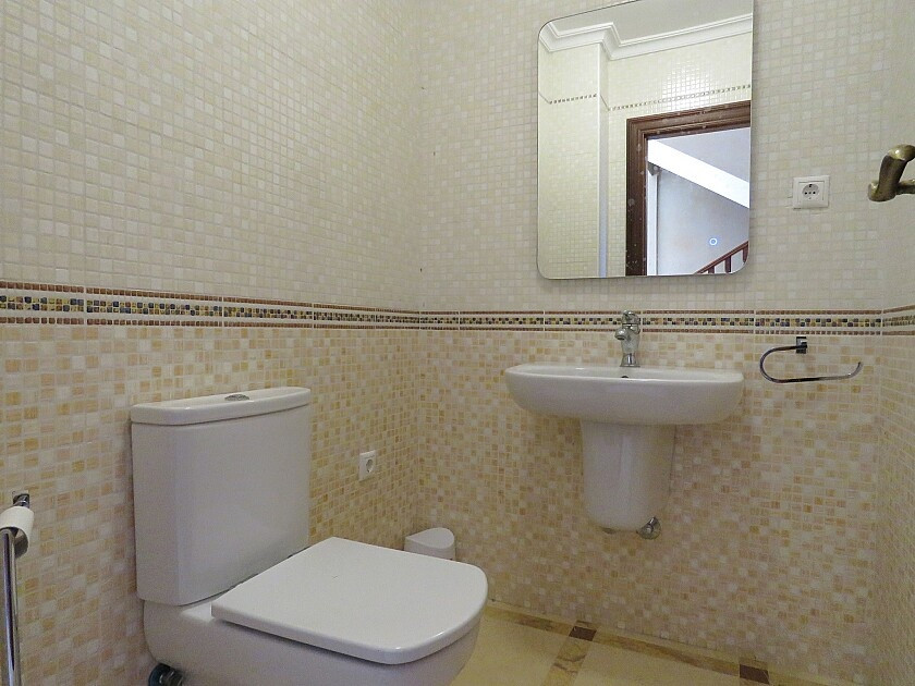 For sale - 7 Bedroom 7 Bathroom House - Detached Villa in Orihuela - Cabo Roig  - Alicante