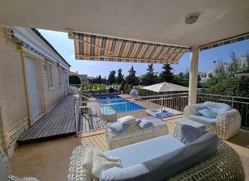 For sale - 5 Bedroom 4 Bathroom House - Detached Villa in Torrevieja - La Mata  - Alicante