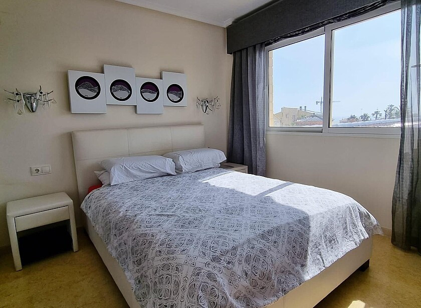 For sale - 5 Bedroom 4 Bathroom House - Detached Villa in Torrevieja - La Mata  - Alicante