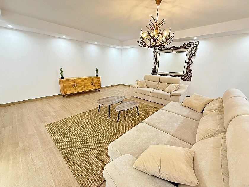 For sale - 5 Bedroom 4 Bathroom House - Detached Villa in San Miguel de Salinas - San Miguel de Salinas Centro  - Alicante
