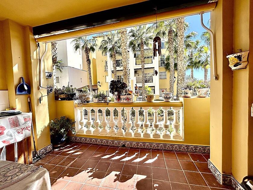 For sale - 2 Bedroom 1 Bathroom Apartment - Ground Floor Apartment in Torrevieja - Playa de los Locos  - Alicante
