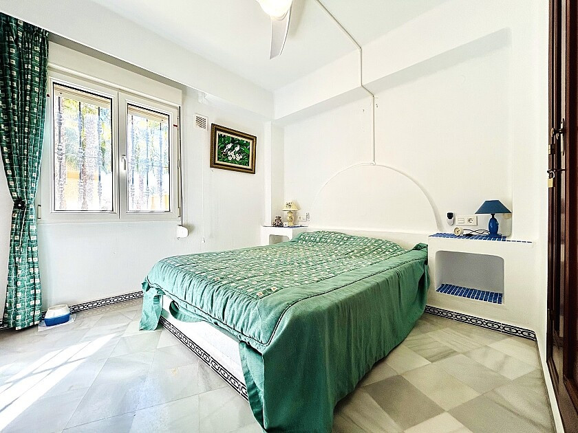 For sale - 2 Bedroom 1 Bathroom Apartment - Ground Floor Apartment in Torrevieja - Playa de los Locos  - Alicante