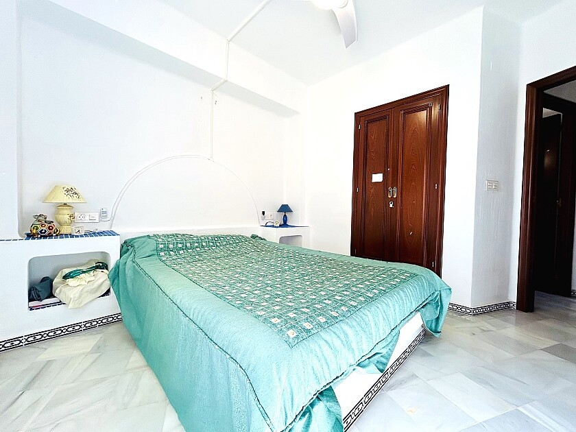 For sale - 2 Bedroom 1 Bathroom Apartment - Ground Floor Apartment in Torrevieja - Playa de los Locos  - Alicante