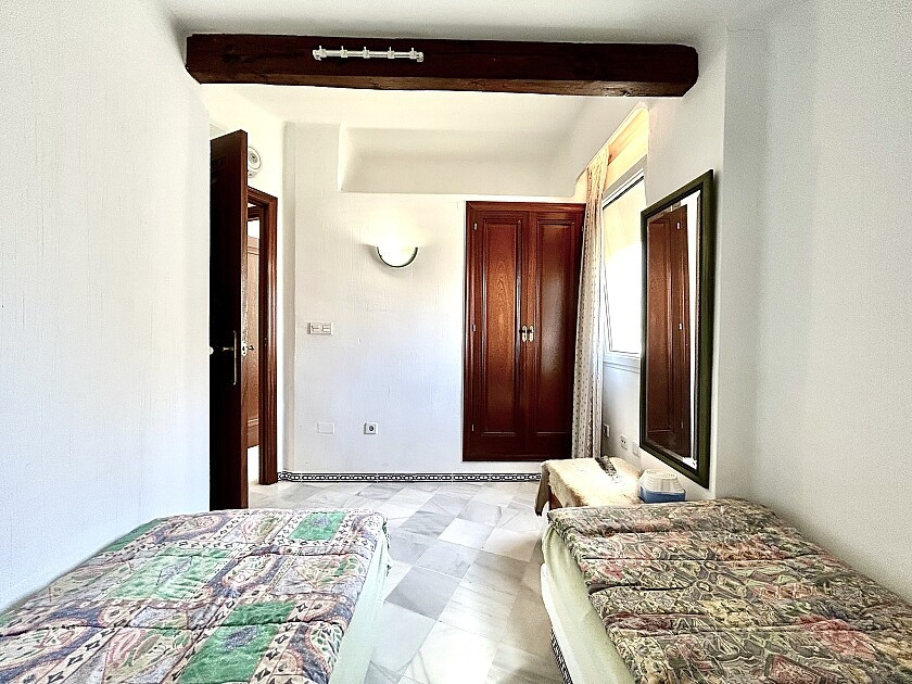 For sale - 2 Bedroom 1 Bathroom Apartment - Ground Floor Apartment in Torrevieja - Playa de los Locos  - Alicante