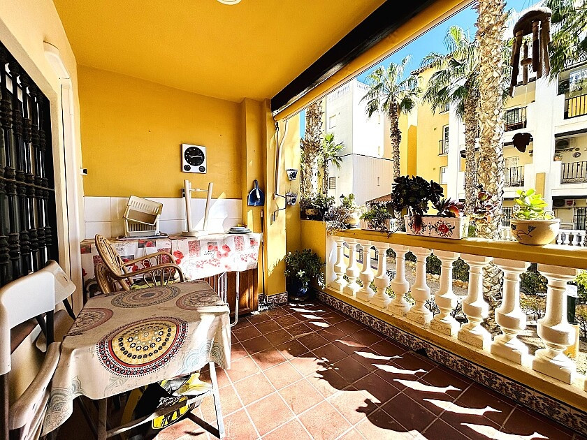 For sale - 2 Bedroom 1 Bathroom Apartment - Ground Floor Apartment in Torrevieja - Playa de los Locos  - Alicante