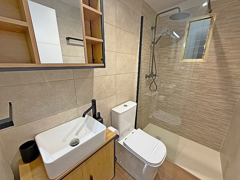 For sale - 3 Bedroom 2 Bathroom Apartment - Middle Floor Apartment in San Pedro del Pinatar - Lo Pagan  - Murcia