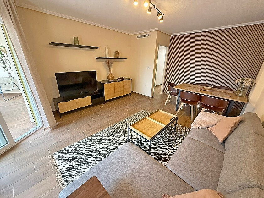 For sale - 3 Bedroom 2 Bathroom Apartment - Middle Floor Apartment in San Pedro del Pinatar - Lo Pagan  - Murcia