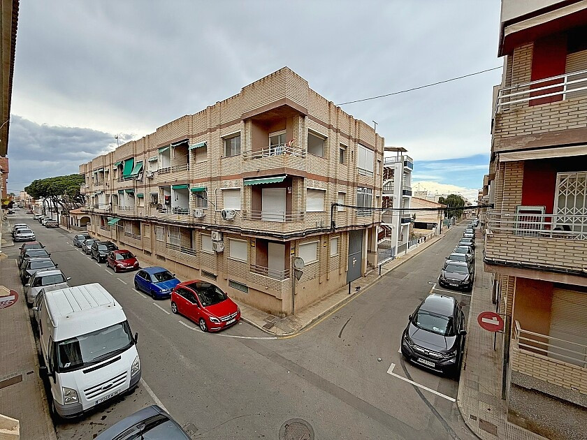 For sale - 3 Bedroom 2 Bathroom Apartment - Middle Floor Apartment in San Pedro del Pinatar - Lo Pagan  - Murcia