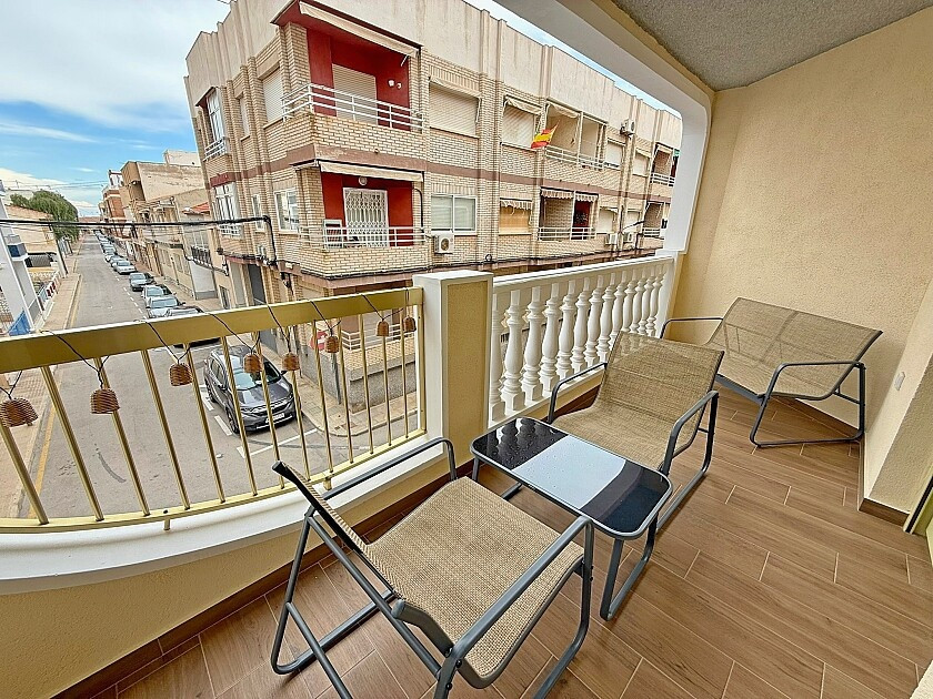For sale - 3 Bedroom 2 Bathroom Apartment - Middle Floor Apartment in San Pedro del Pinatar - Lo Pagan  - Murcia