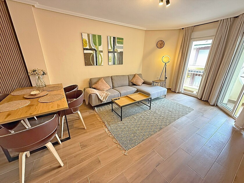 For sale - 3 Bedroom 2 Bathroom Apartment - Middle Floor Apartment in San Pedro del Pinatar - Lo Pagan  - Murcia