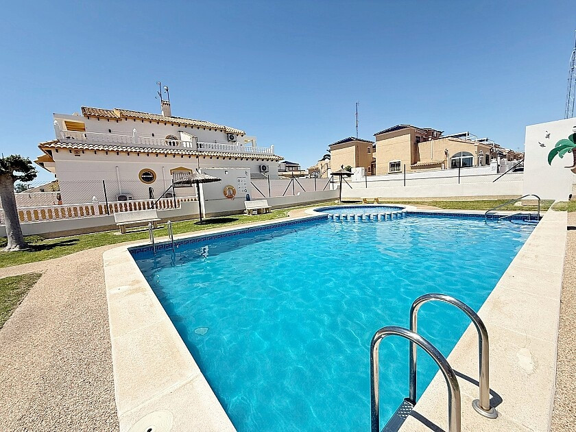 For sale - 3 Bedroom 2 Bathroom House - Townhouse in Orihuela - Los Altos  - Alicante