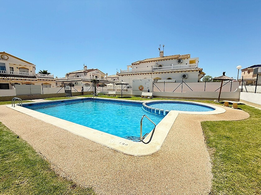 For sale - 3 Bedroom 2 Bathroom House - Townhouse in Orihuela - Los Altos  - Alicante