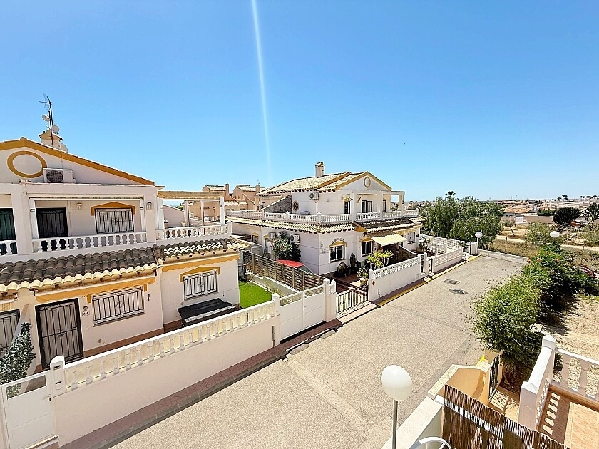 3 Bedroom 2 Bathroom House - Townhouse in Orihuela