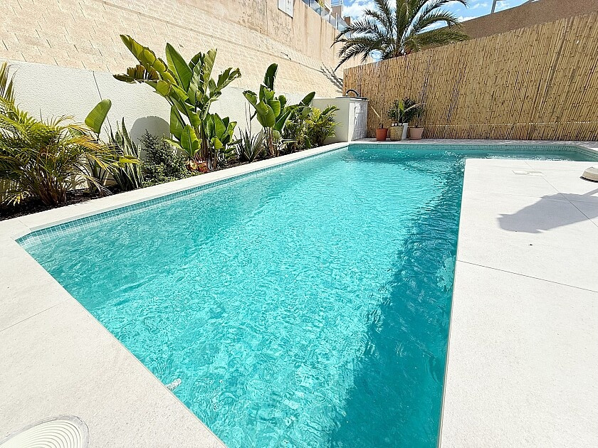 For sale - 3 Bedroom 2 Bathroom House - Detached Villa in Orihuela - La Zenia  - Alicante
