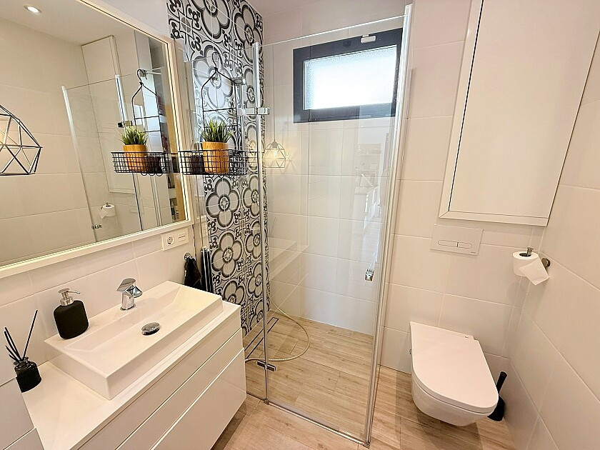 For sale - 3 Bedroom 2 Bathroom House - Detached Villa in Orihuela - La Zenia  - Alicante