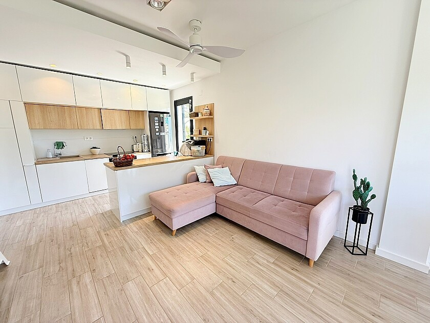 For sale - 3 Bedroom 2 Bathroom House - Detached Villa in Orihuela - La Zenia  - Alicante