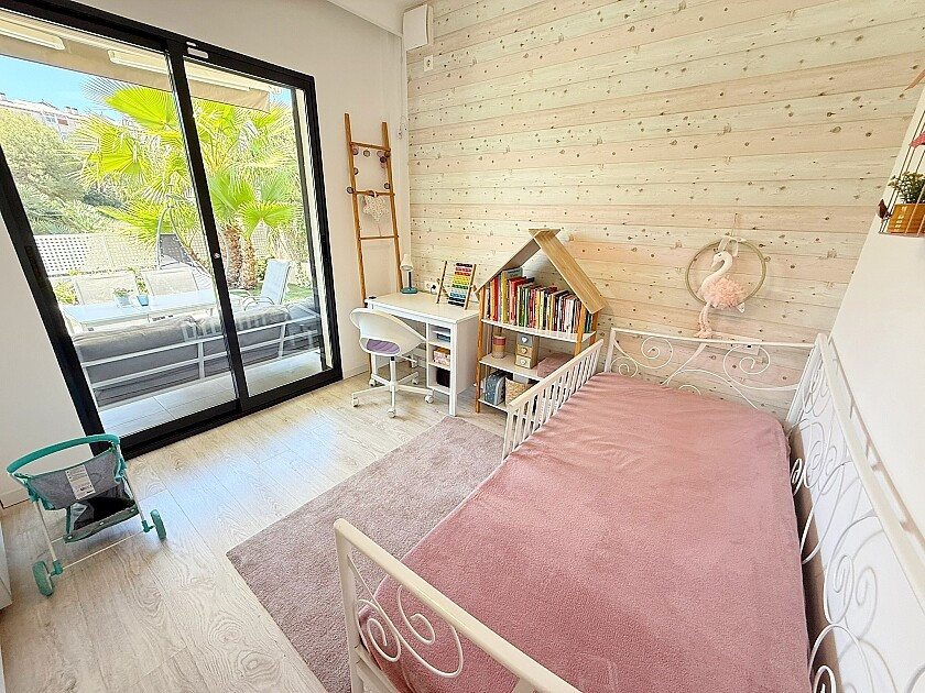 For sale - 3 Bedroom 2 Bathroom House - Detached Villa in Orihuela - La Zenia  - Alicante