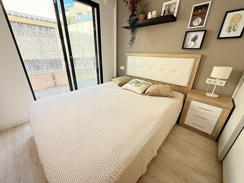 For sale - 3 Bedroom 2 Bathroom House - Detached Villa in Orihuela - La Zenia  - Alicante