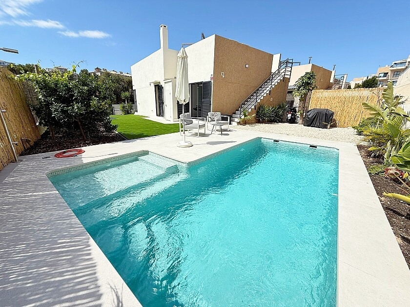 3 Bedroom 2 Bathroom House - Detached Villa in Orihuela