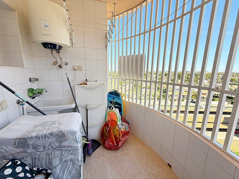 For sale - 2 Bedroom 1 Bathroom Apartment - Middle Floor Apartment in Orihuela - Dehesa de Campoamor  - Alicante