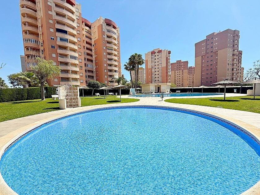 For sale - 2 Bedroom 1 Bathroom Apartment - Middle Floor Apartment in Orihuela - Dehesa de Campoamor  - Alicante
