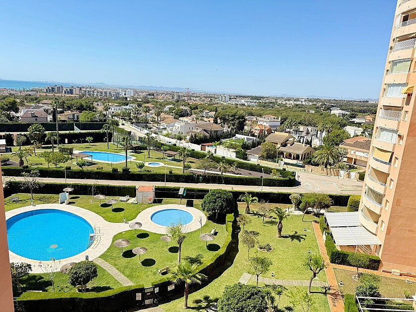 For sale - 2 Bedroom 1 Bathroom Apartment - Middle Floor Apartment in Orihuela - Dehesa de Campoamor  - Alicante