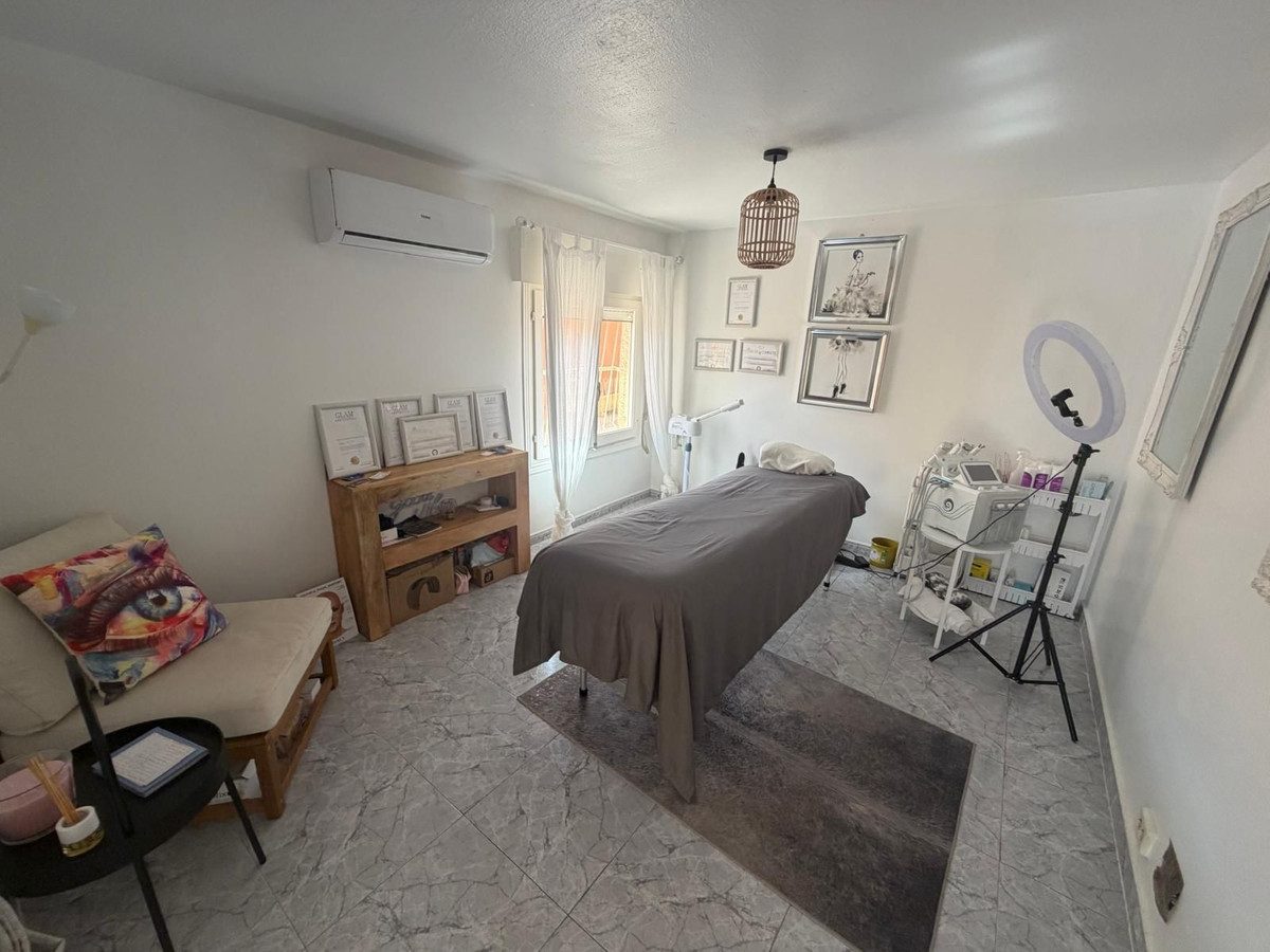 For sale - 4 Bedroom 4 Bathroom House - Detached Villa in Rojales - Ciudad Quesada  - Alicante