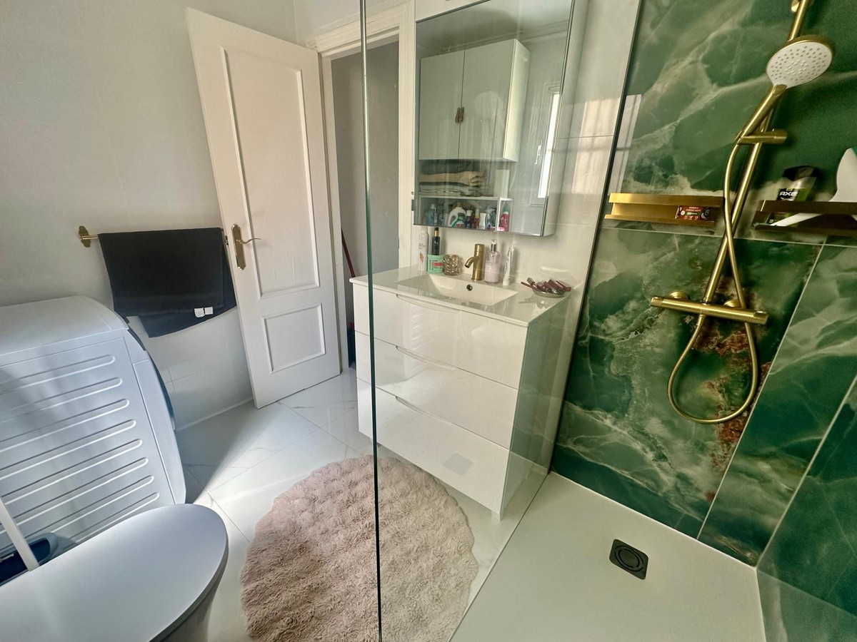 For sale - 3 Bedroom 2 Bathroom House - Detached Villa in Algorfa - Algorfa Centro  - Alicante