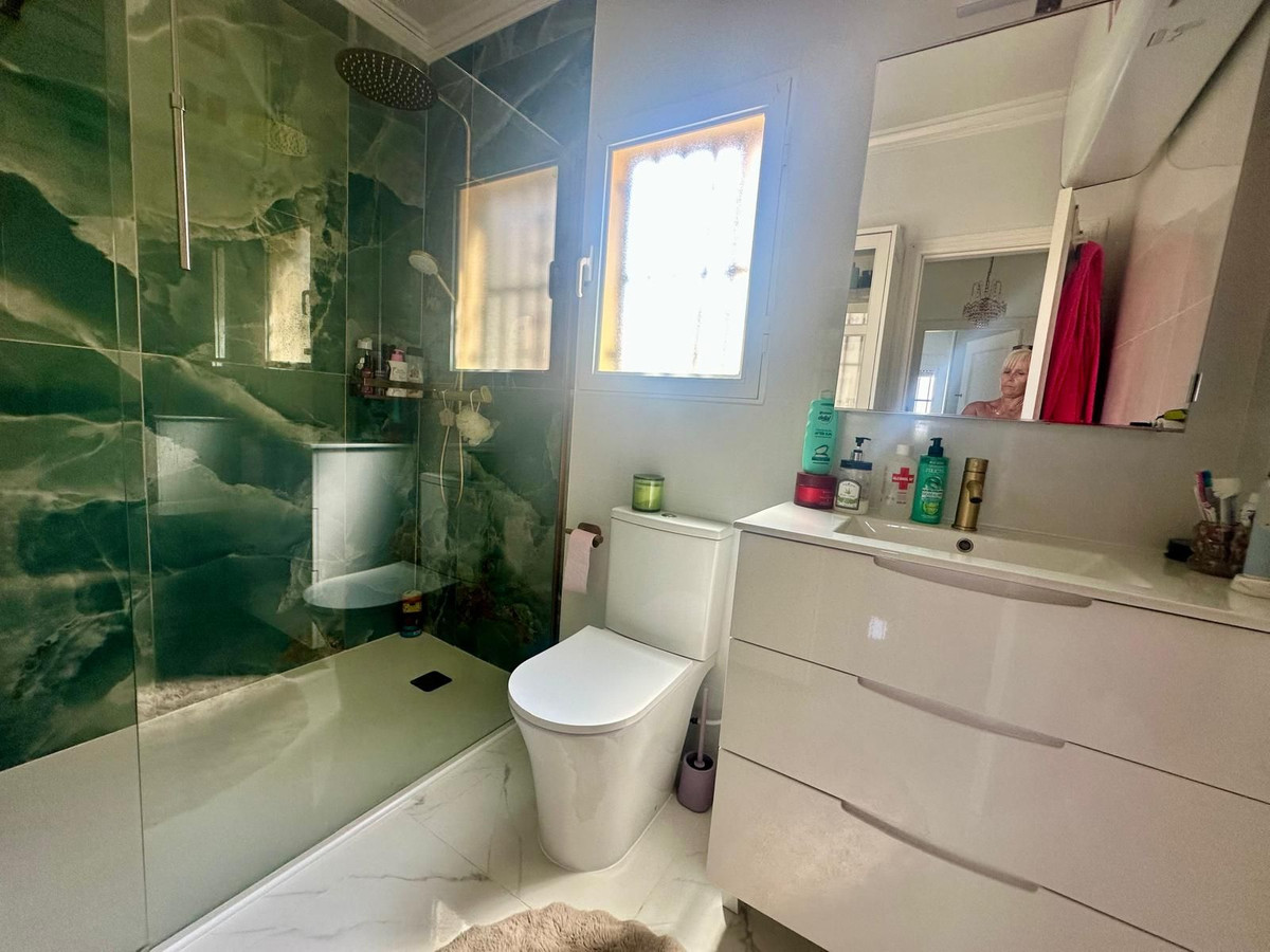 For sale - 3 Bedroom 2 Bathroom House - Detached Villa in Algorfa - Algorfa Centro  - Alicante