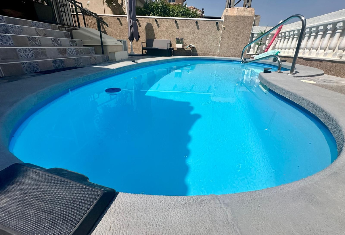 For sale - 3 Bedroom 2 Bathroom House - Detached Villa in Algorfa - Algorfa Centro  - Alicante