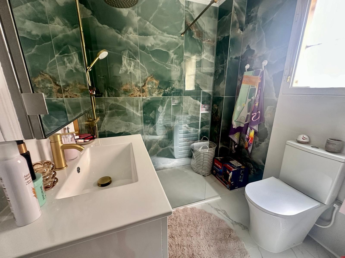 For sale - 3 Bedroom 2 Bathroom House - Detached Villa in Algorfa - Algorfa Centro  - Alicante
