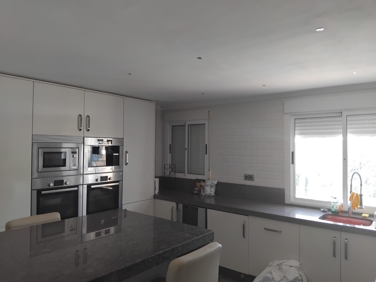 For sale - 5 Bedroom 4 Bathroom House - Detached Villa in Algorfa - Algorfa Centro  - Alicante