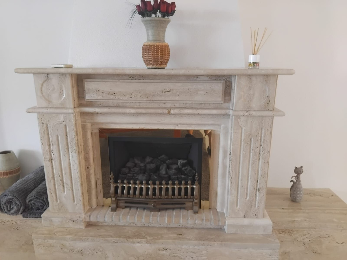 For sale - 5 Bedroom 4 Bathroom House - Detached Villa in Algorfa - Algorfa Centro  - Alicante