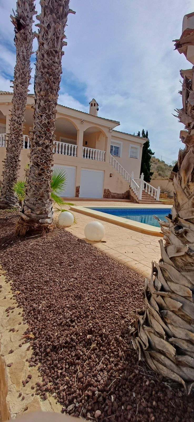 For sale - 5 Bedroom 4 Bathroom House - Detached Villa in Algorfa - Algorfa Centro  - Alicante