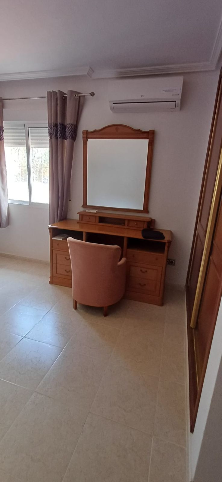 For sale - 5 Bedroom 4 Bathroom House - Detached Villa in Algorfa - Algorfa Centro  - Alicante