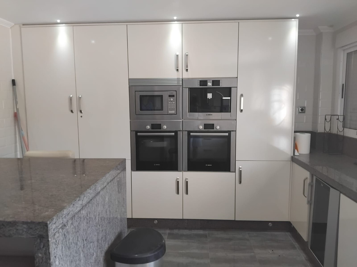 For sale - 5 Bedroom 4 Bathroom House - Detached Villa in Algorfa - Algorfa Centro  - Alicante