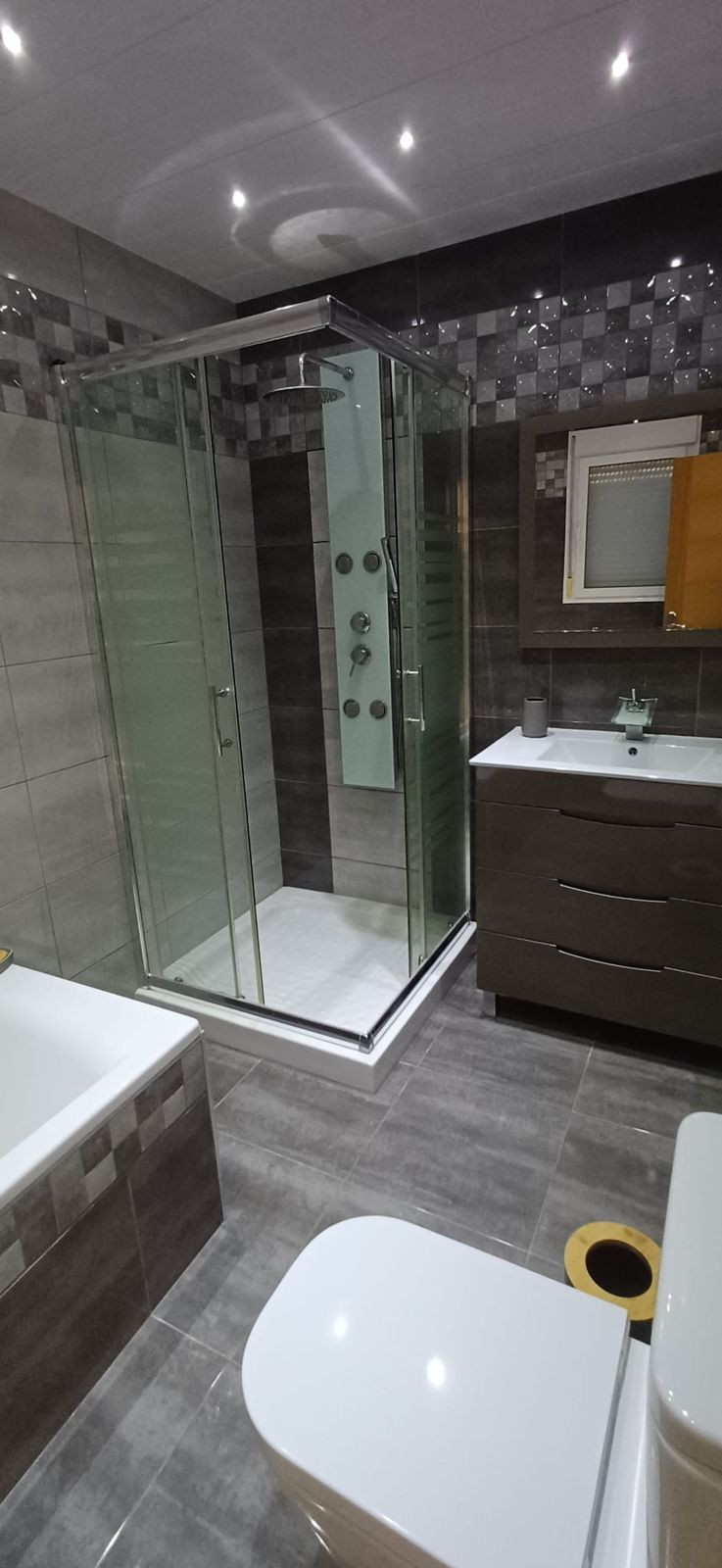 For sale - 5 Bedroom 4 Bathroom House - Detached Villa in Algorfa - Algorfa Centro  - Alicante