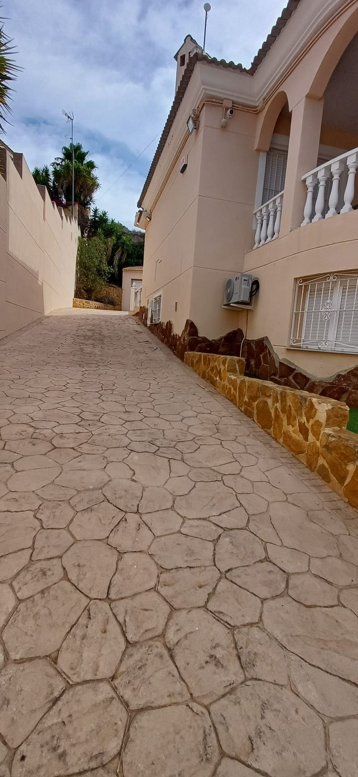 For sale - 5 Bedroom 4 Bathroom House - Detached Villa in Algorfa - Algorfa Centro  - Alicante