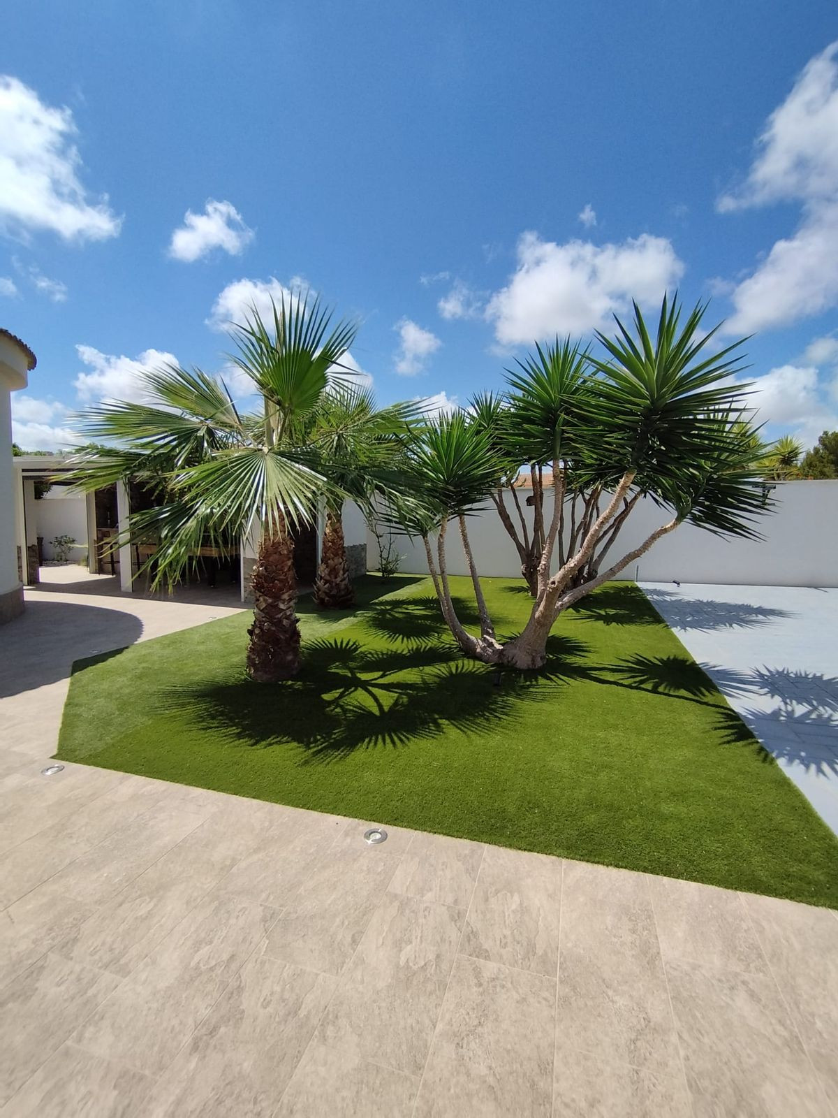 For sale - 5 Bedroom 3 Bathroom House - Detached Villa in Torrevieja - Torrevieja Centro  - Alicante
