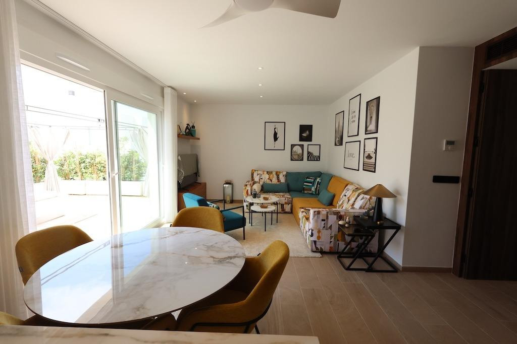 For sale - 3 Bedroom 2 Bathroom Apartment - Penthouse in Algorfa - Algorfa Centro  - Alicante