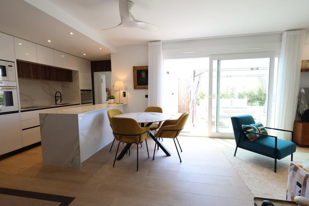 For sale - 3 Bedroom 2 Bathroom Apartment - Penthouse in Algorfa - Algorfa Centro  - Alicante