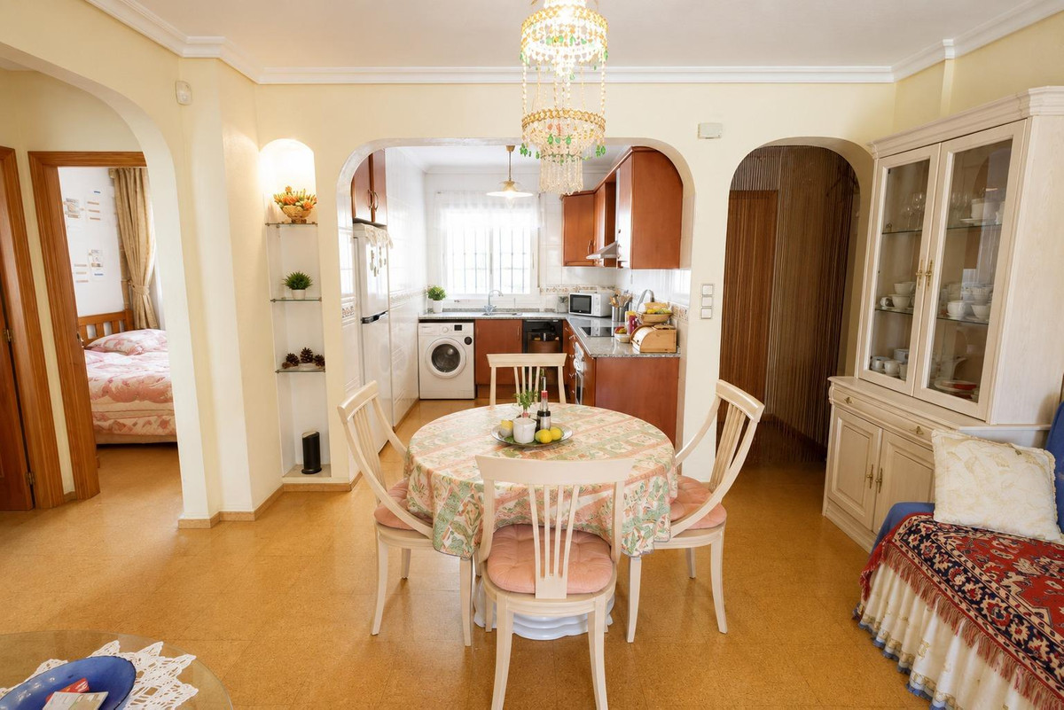 For sale - 2 Bedroom 2 Bathroom Apartment - Ground Floor Apartment in Orihuela - Lomas de Cabo Roig  - Alicante