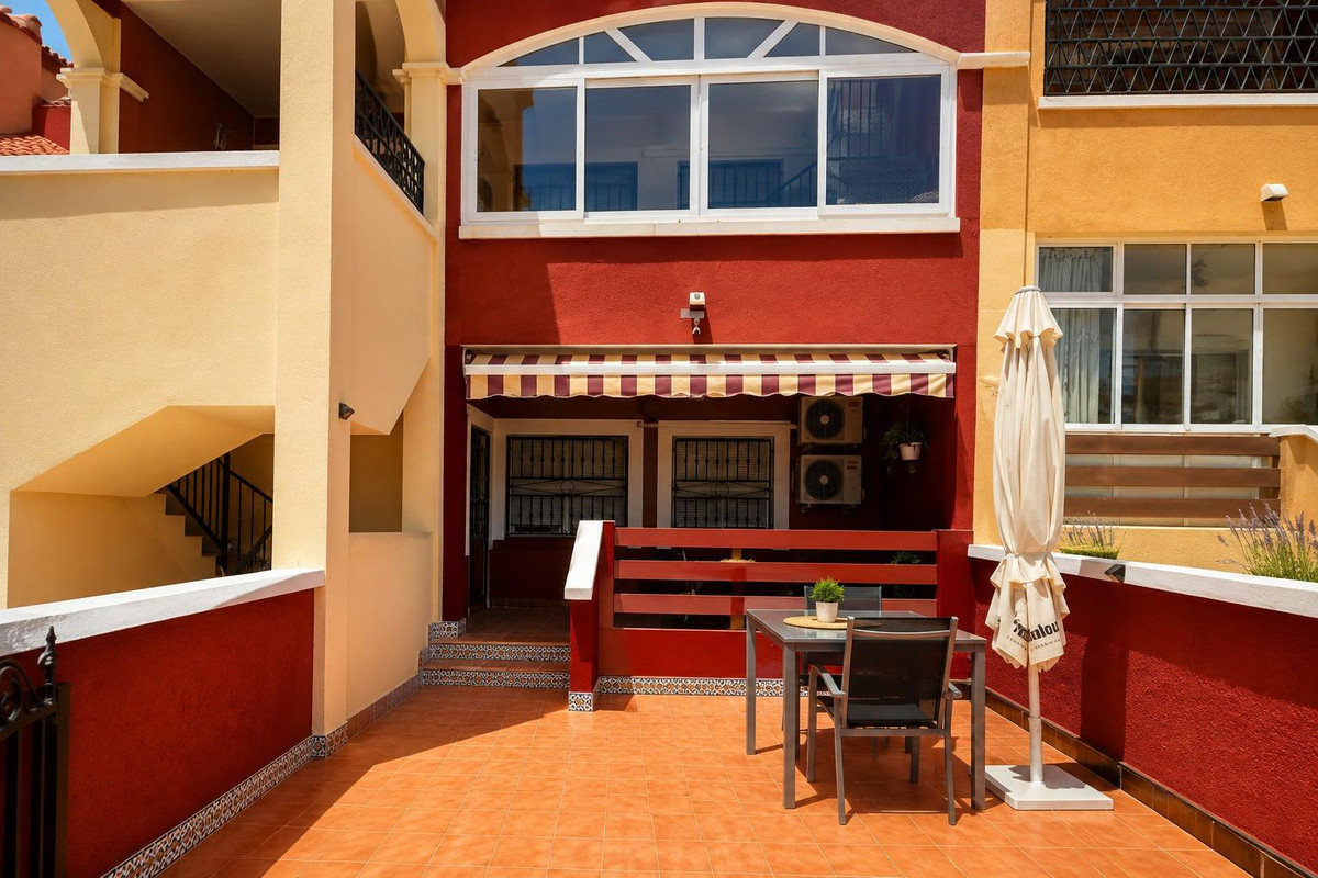 For sale - 2 Bedroom 2 Bathroom House - Bungalow in Orihuela - Los Altos  - Alicante