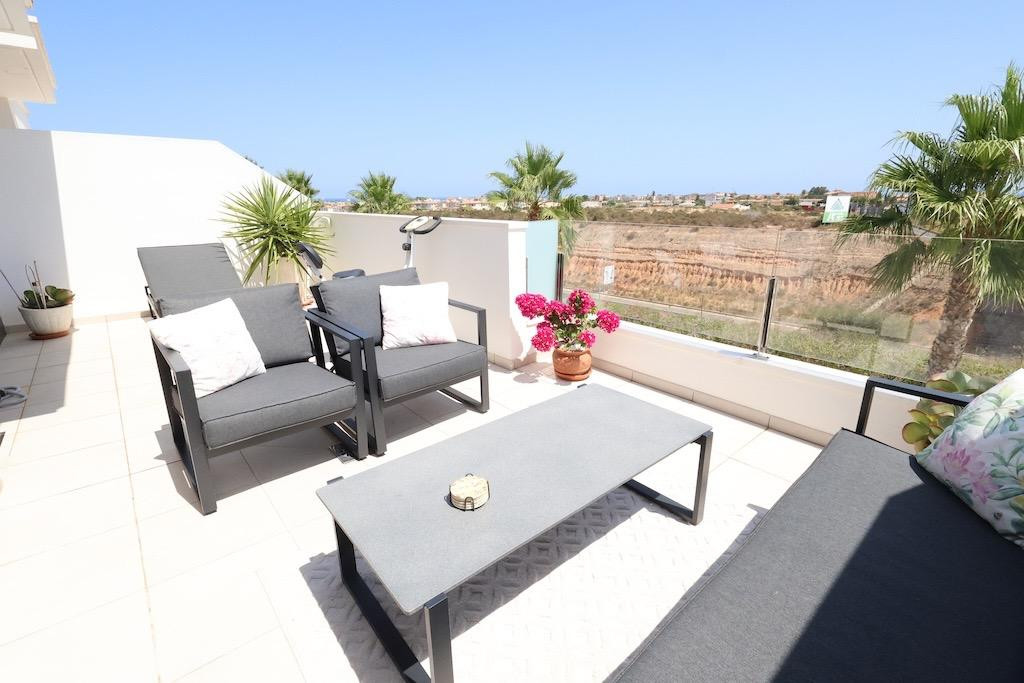 For sale - 3 Bedroom 2 Bathroom Apartment - Duplex in Orihuela - Lomas de Cabo Roig  - Alicante