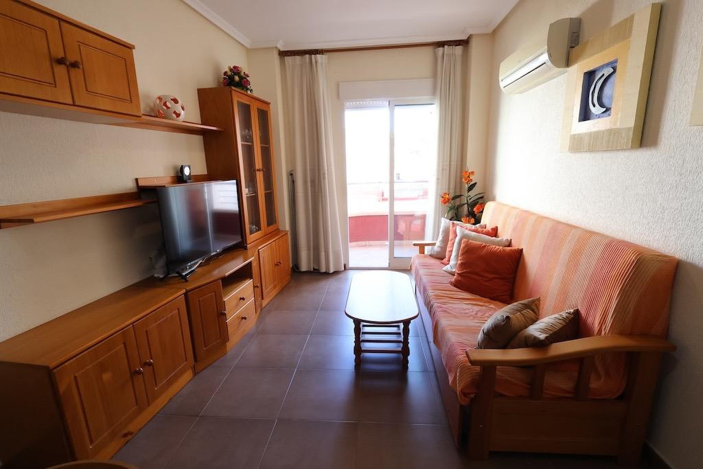 For sale - 1 Bedroom 1 Bathroom Apartment - Middle Floor Apartment in Torrevieja - Torrevieja Centro  - Alicante