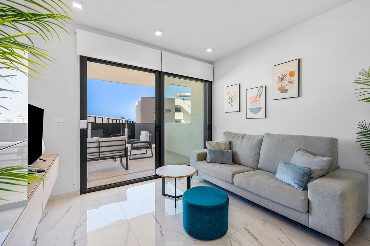 For sale - 2 Bedroom 2 Bathroom Apartment - Middle Floor Apartment in Orihuela - Playa Flamenca  - Alicante
