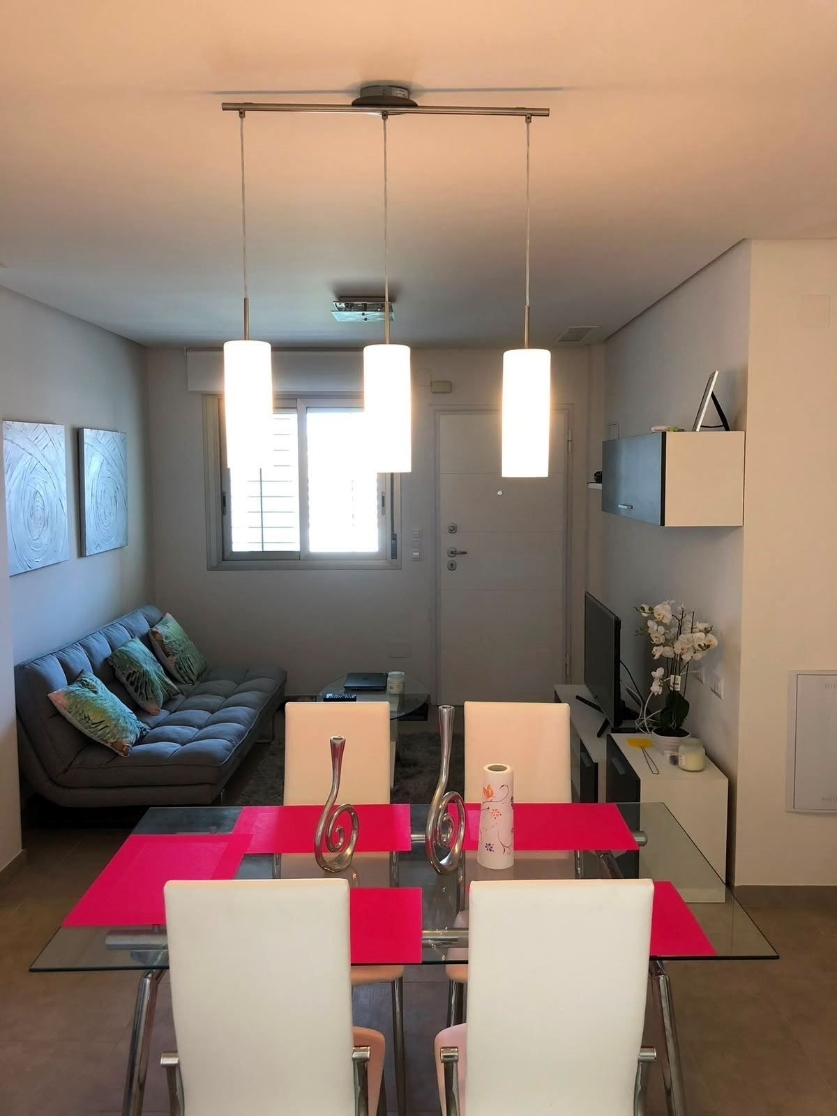For sale - 2 Bedroom 2 Bathroom Apartment - Middle Floor Apartment in Torrevieja - Aguas Nuevas  - Alicante