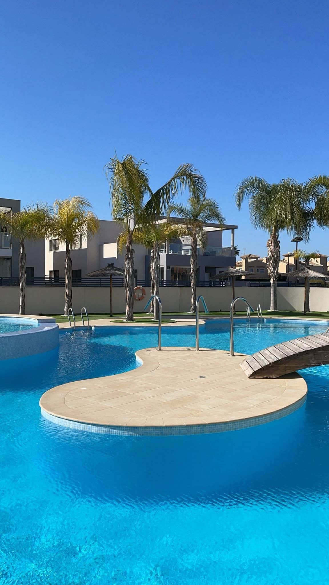 For sale - 2 Bedroom 2 Bathroom Apartment - Middle Floor Apartment in Torrevieja - Aguas Nuevas  - Alicante